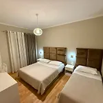 בית הארחה Dionis טיראנה