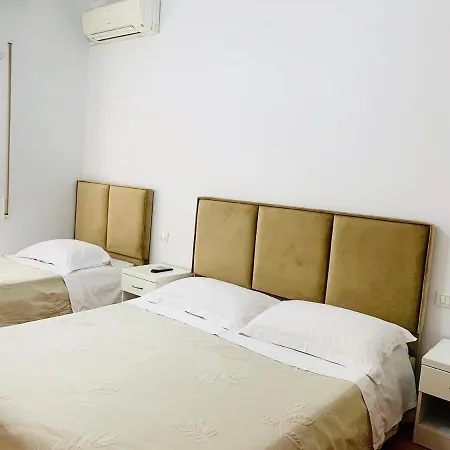 Dionis بيت ضيافة تيرانا