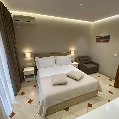 Dionis Guest house