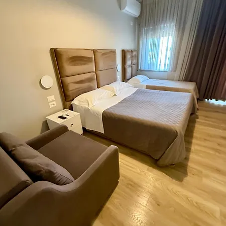 ゲストハウス Dionis ティラナ