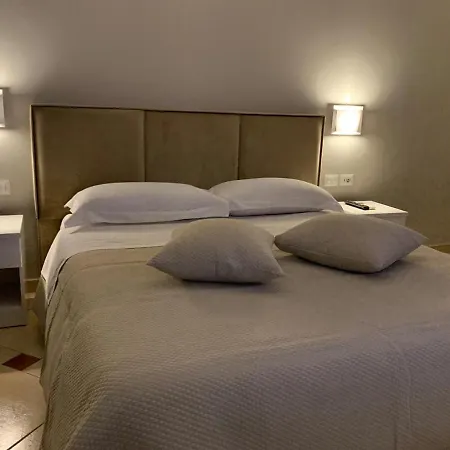 Dionis Guest house