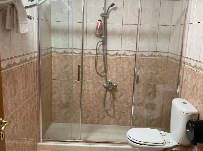 Dionis 티라나